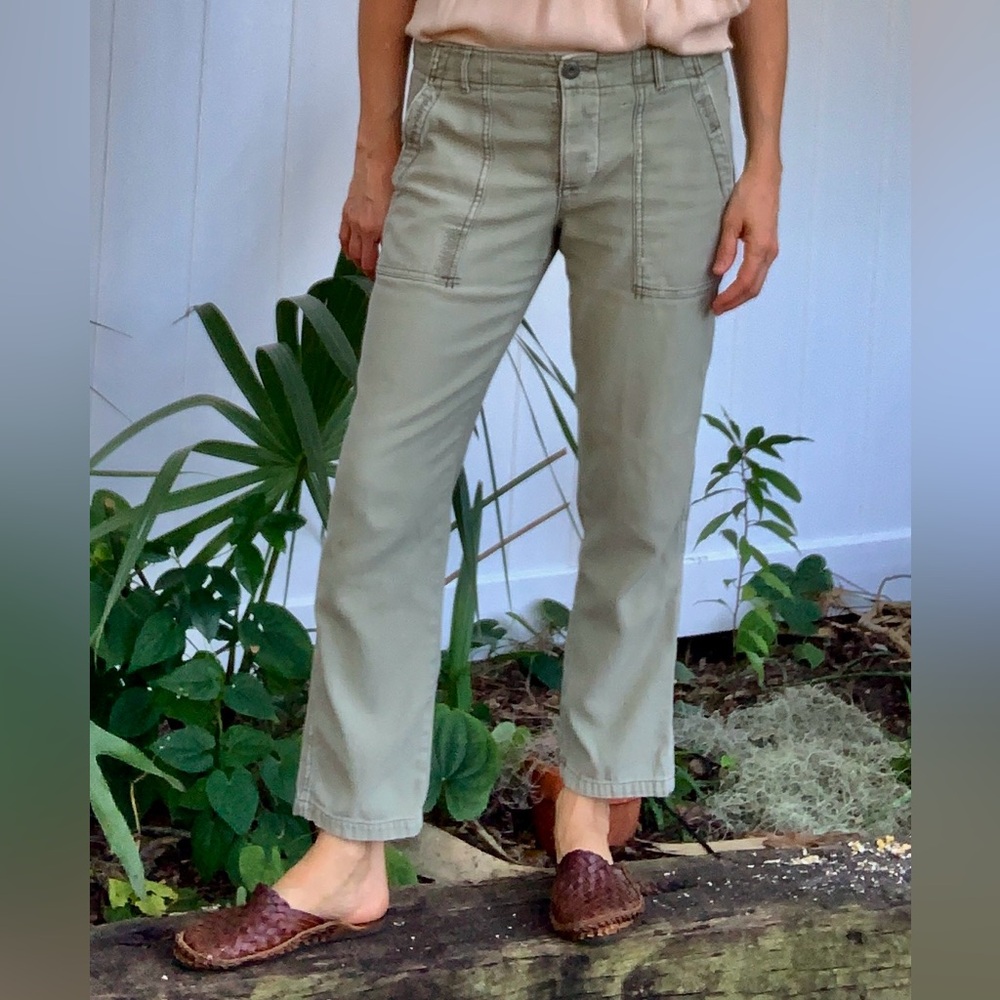 American Eagle Outfitters Army Green Cargo Pants